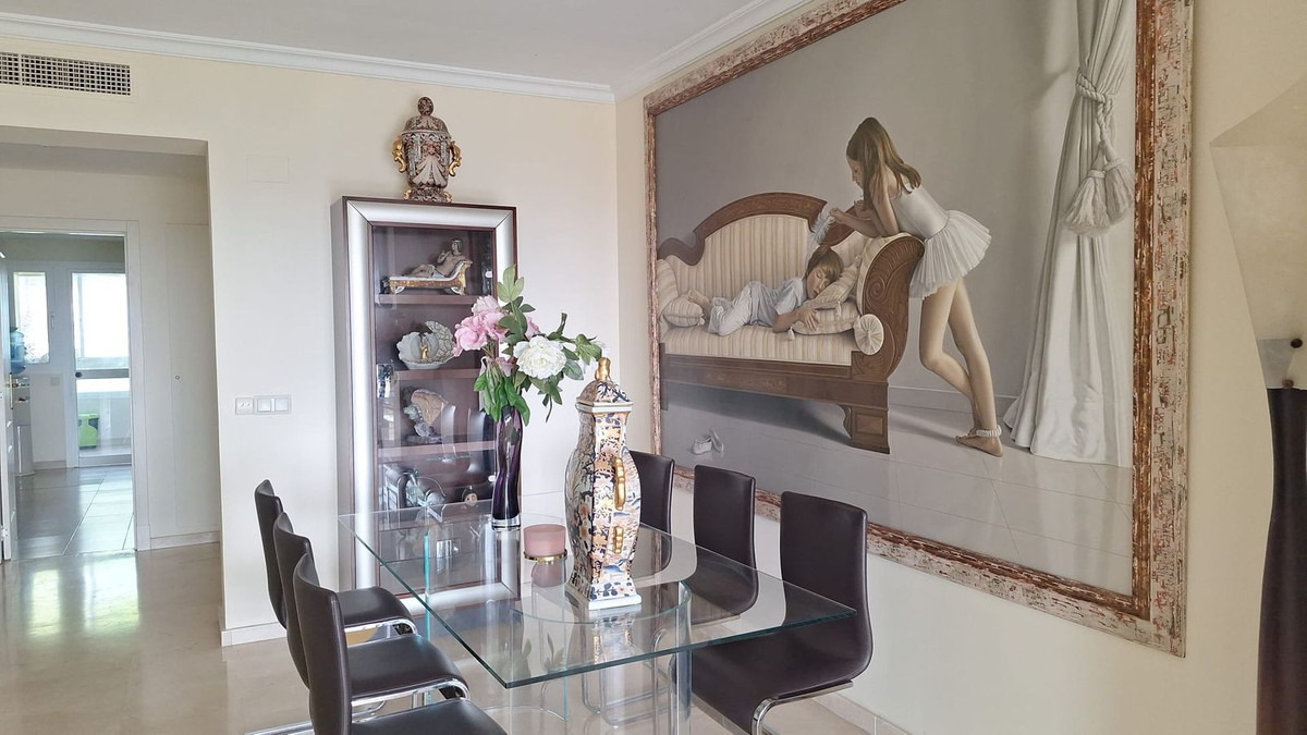Se vende Apartamento Planta Media de 2 dormitorios en Costa Del Sol, Málaga, España
