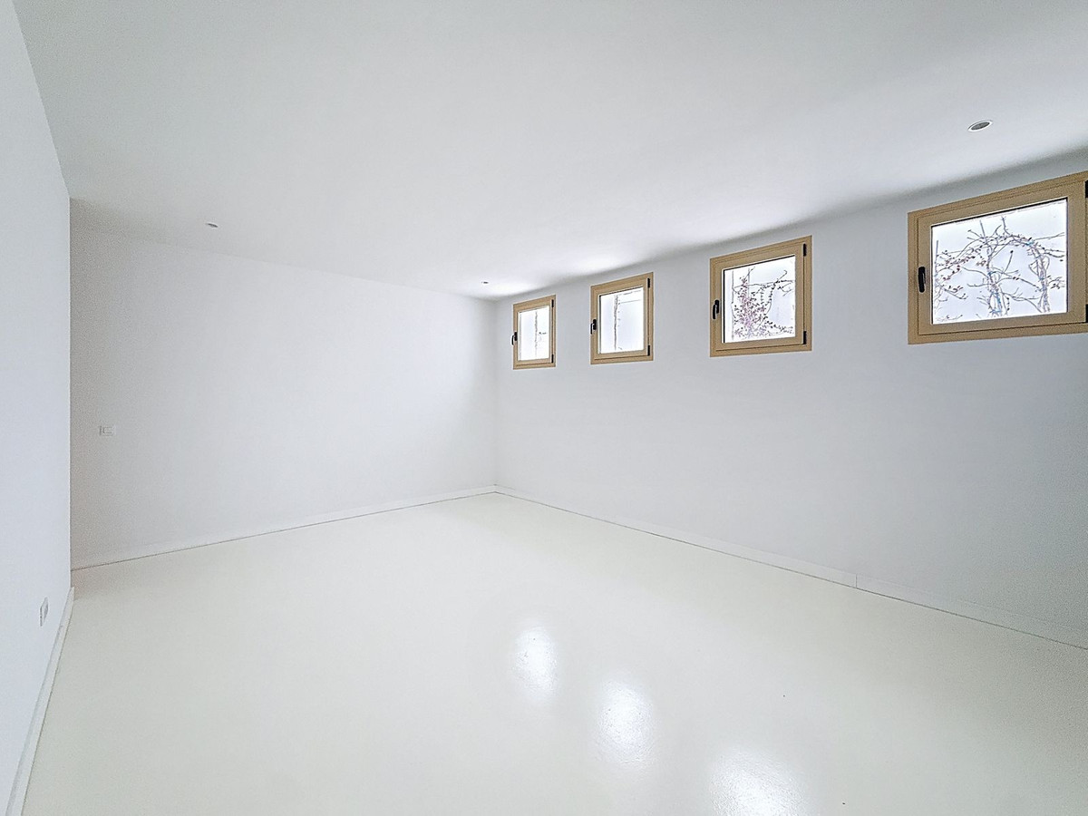 6 Bed Townhouse for sale in Málaga Costa Del Sol, Málaga, Spain