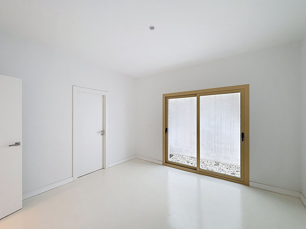 6 Bed Townhouse for sale in Málaga Costa Del Sol, Málaga, Spain