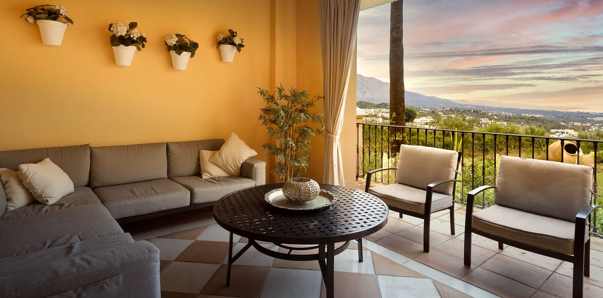 2 Bed Apartment for sale in Benahavís Costa Del Sol, Málaga, Spain
