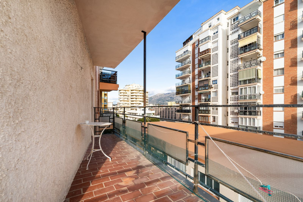 3 Bed Apartment for sale in Fuengirola Costa Del Sol, Málaga, Spain