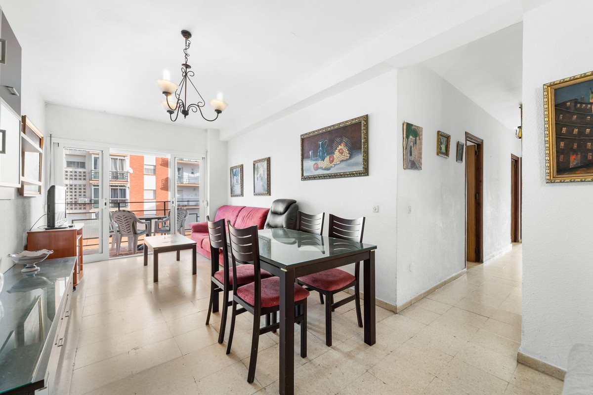 3 Bed Apartment for sale in Fuengirola Costa Del Sol, Málaga, Spain