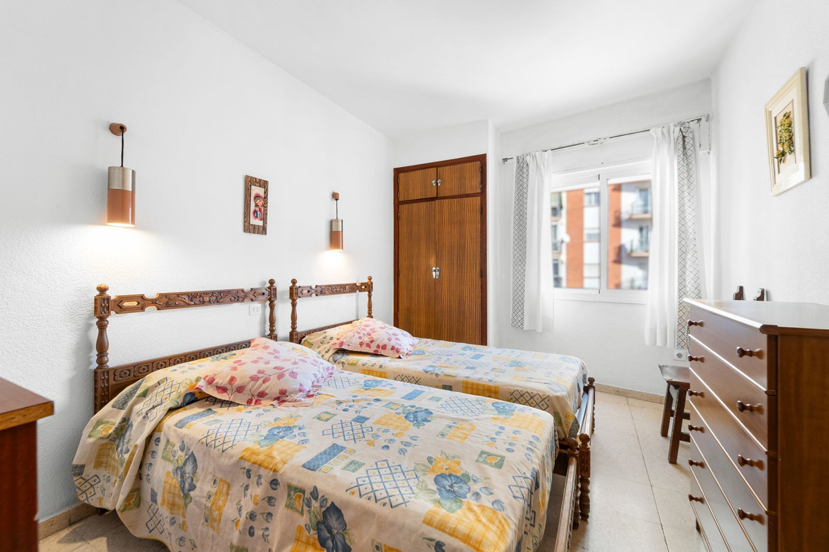 3 Bed Apartment for sale in Fuengirola Costa Del Sol, Málaga, Spain