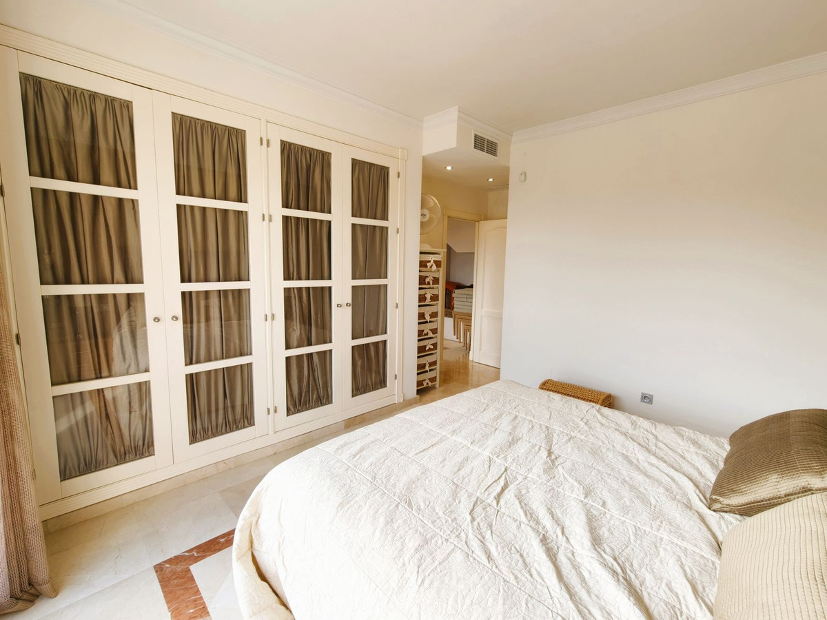 Se vende Ático Dúplex de 3 dormitorios en Costa Del Sol, Cadiz, España