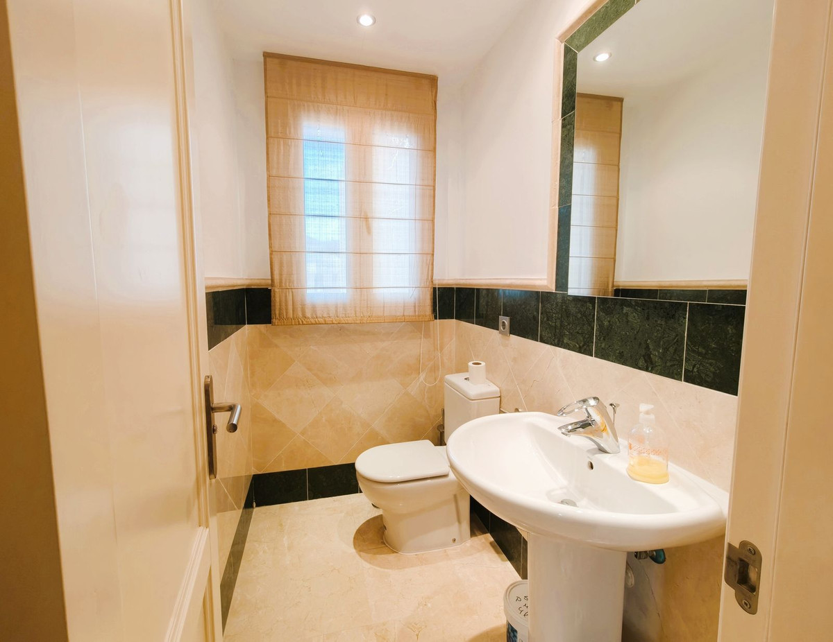 Se vende Ático Dúplex de 3 dormitorios en Costa Del Sol, Cadiz, España