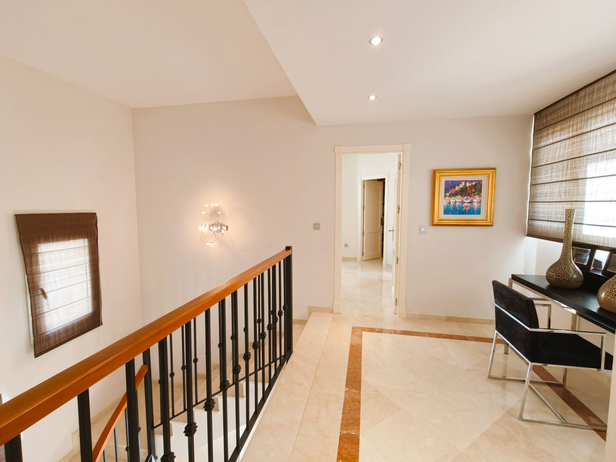 Se vende Ático Dúplex de 3 dormitorios en Costa Del Sol, Cadiz, España