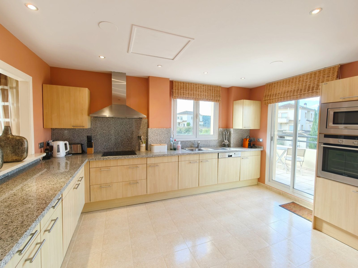 Se vende Ático Dúplex de 3 dormitorios en Costa Del Sol, Cadiz, España