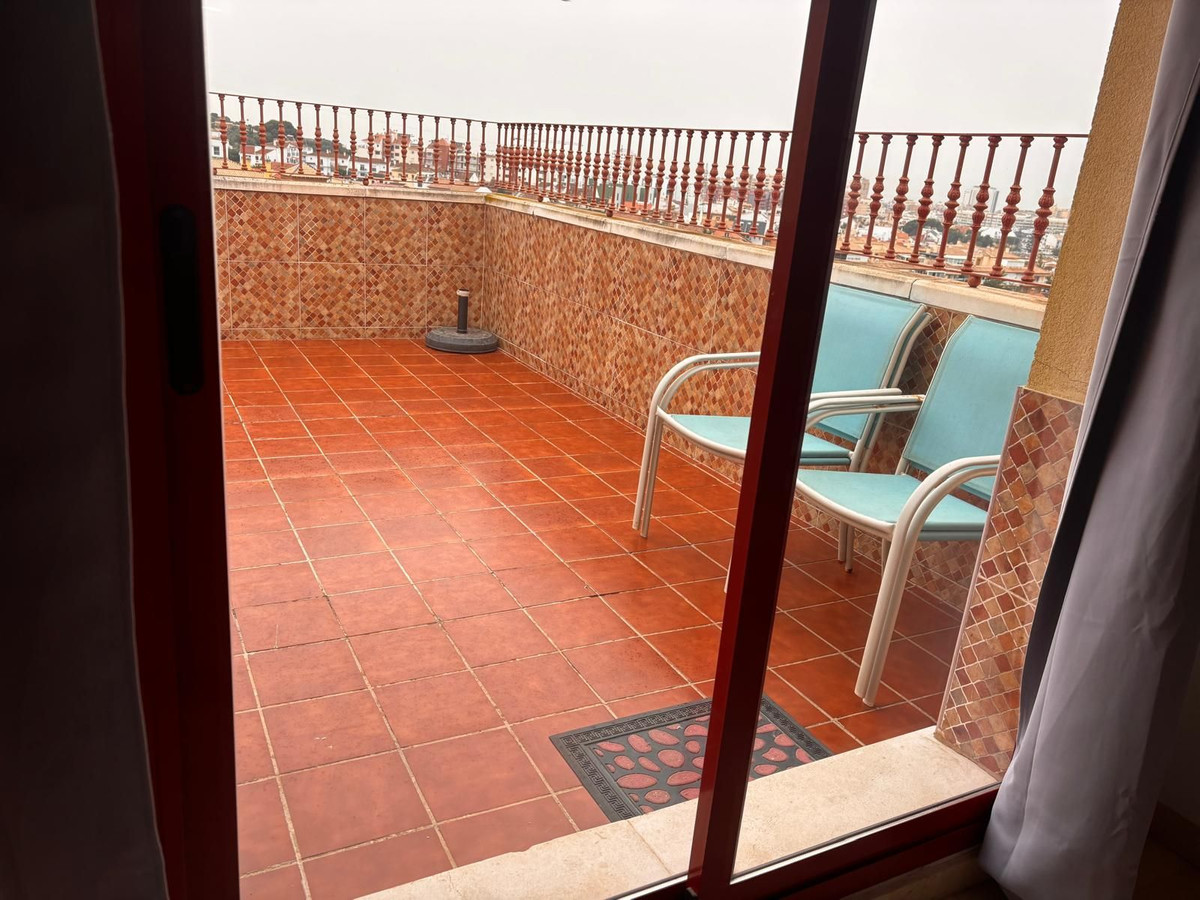 2 Bed Apartment for sale in Fuengirola Costa Del Sol, Málaga, Spain