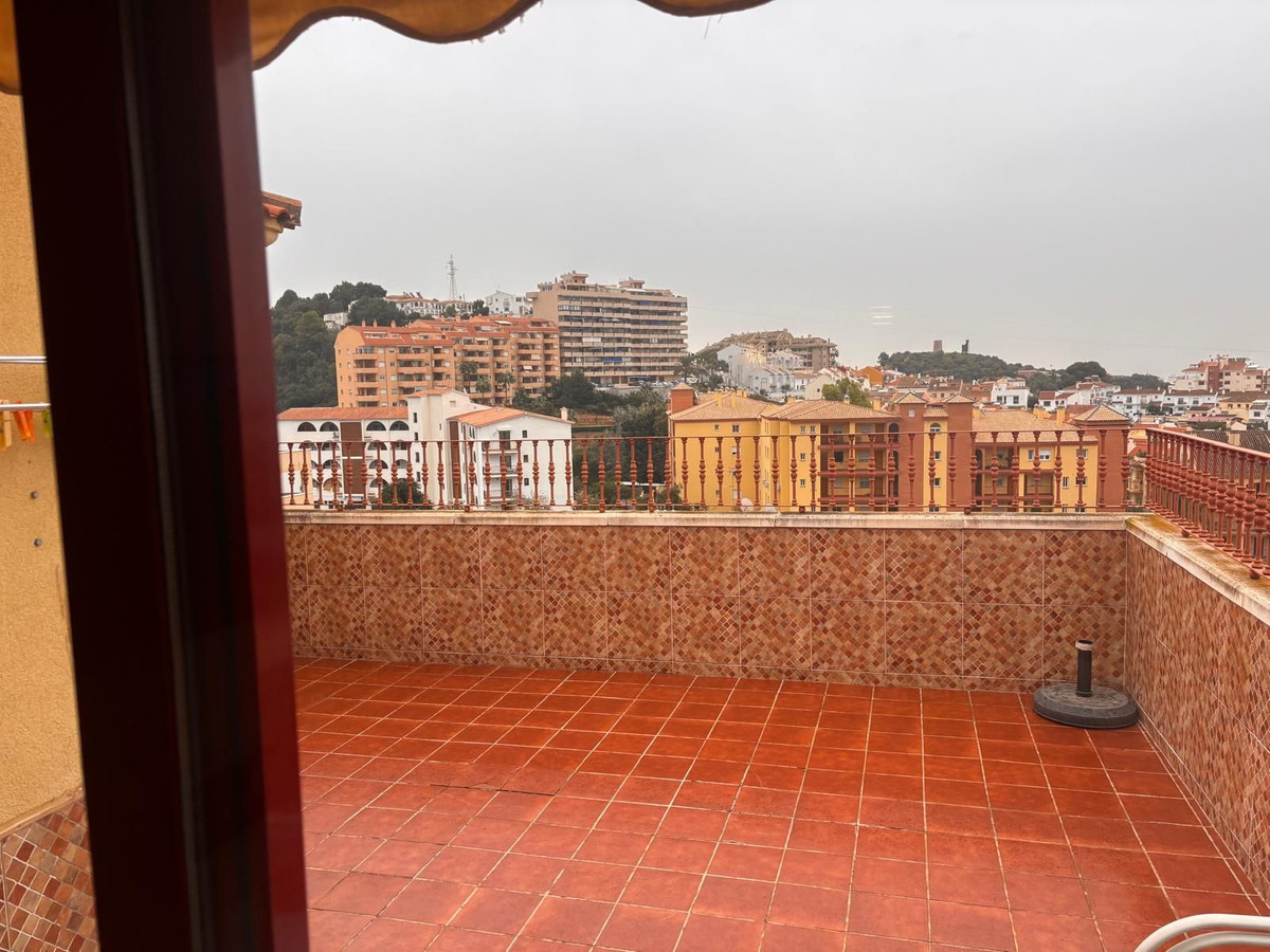 2 Bed Apartment for sale in Fuengirola Costa Del Sol, Málaga, Spain