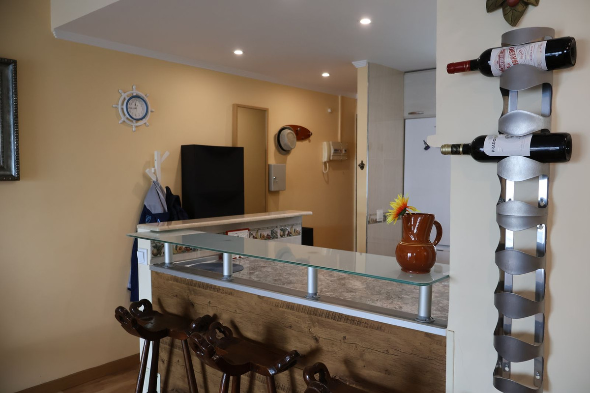 2 Bed Apartment for sale in Benalmadena Costa Costa Del Sol, Málaga, Spain