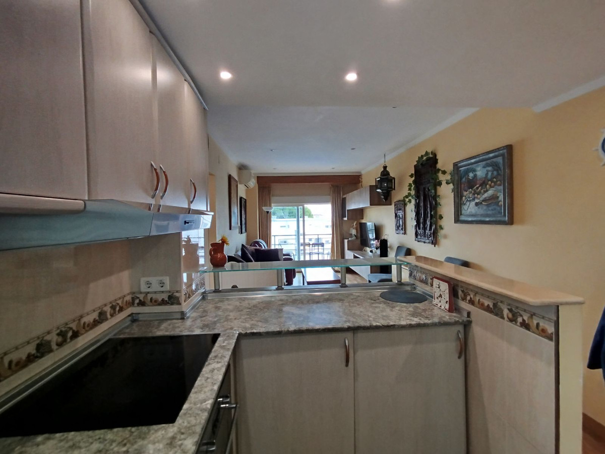 2 Bed Apartment for sale in Benalmadena Costa Costa Del Sol, Málaga, Spain