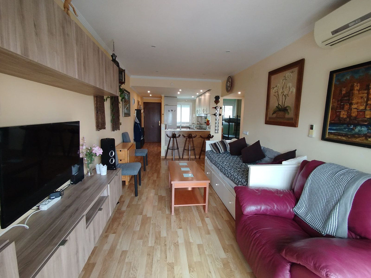 2 Bed Apartment for sale in Benalmadena Costa Costa Del Sol, Málaga, Spain