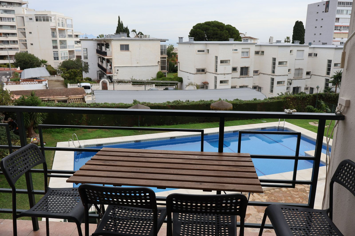 2 Bed Apartment for sale in Benalmadena Costa Costa Del Sol, Málaga, Spain