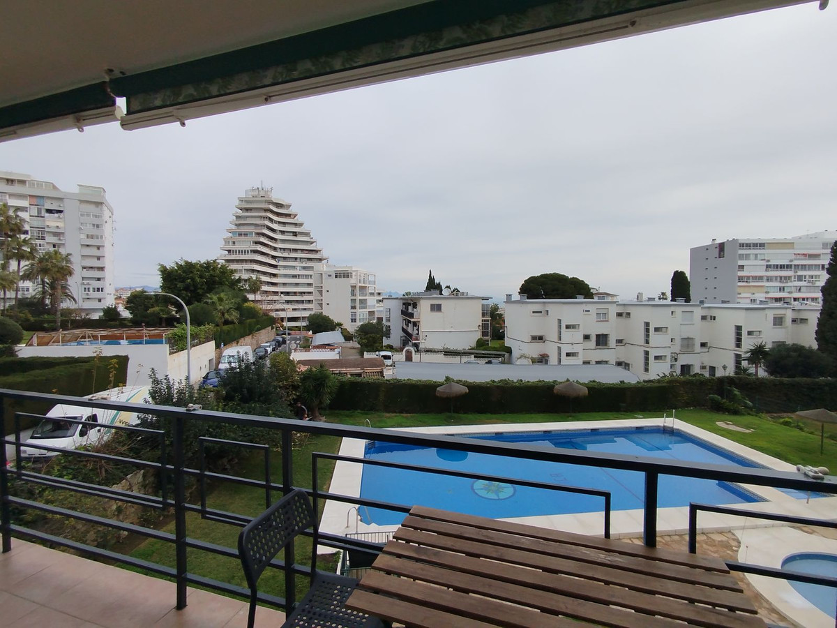 2 Bed Apartment for sale in Benalmadena Costa Costa Del Sol, Málaga, Spain