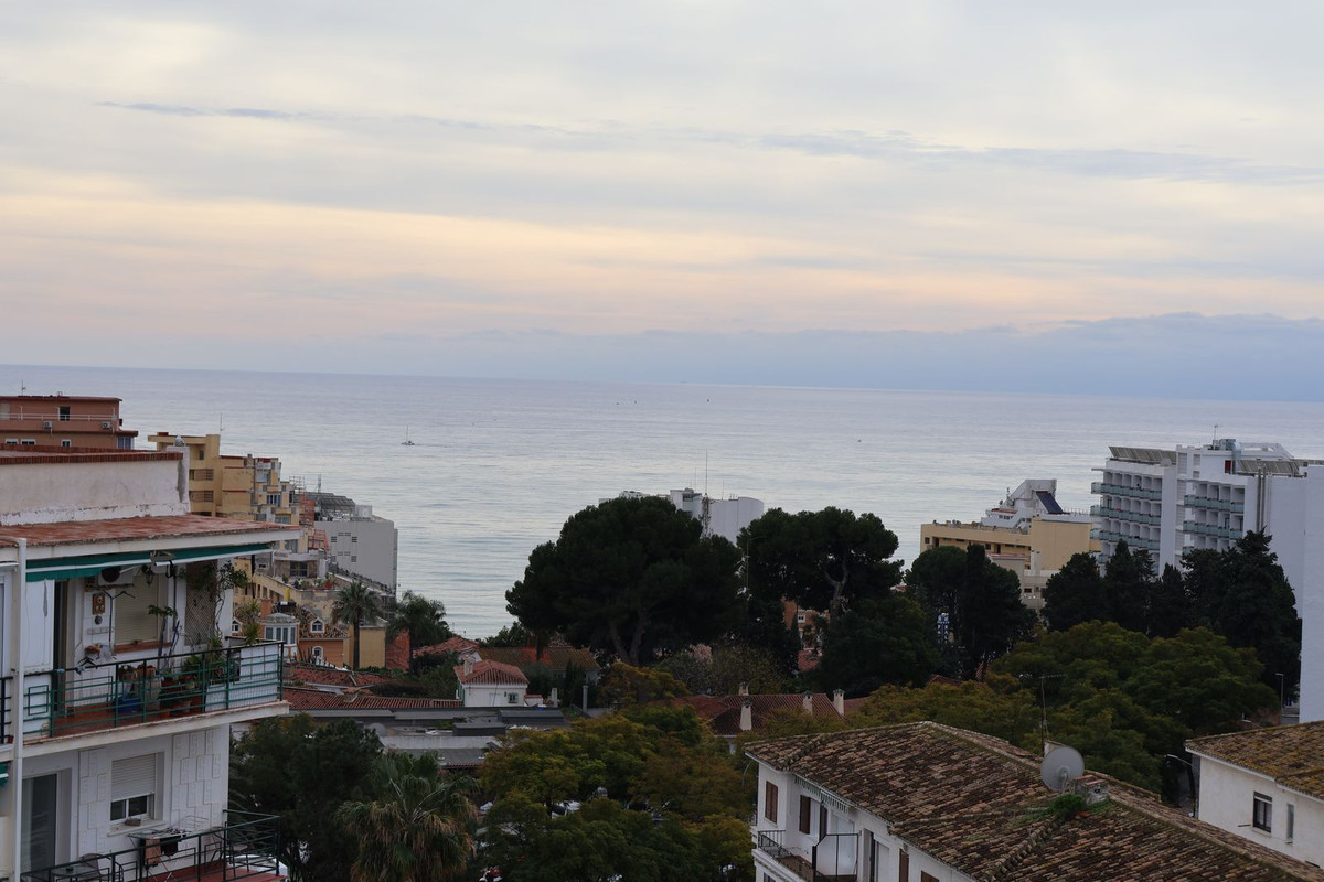 2 Bed Apartment for sale in Benalmadena Costa Costa Del Sol, Málaga, Spain