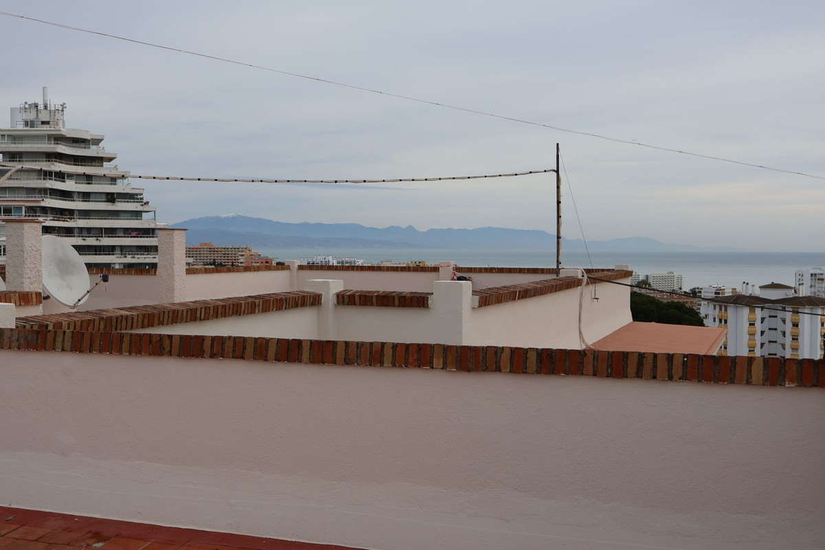 2 Bed Apartment for sale in Benalmadena Costa Costa Del Sol, Málaga, Spain