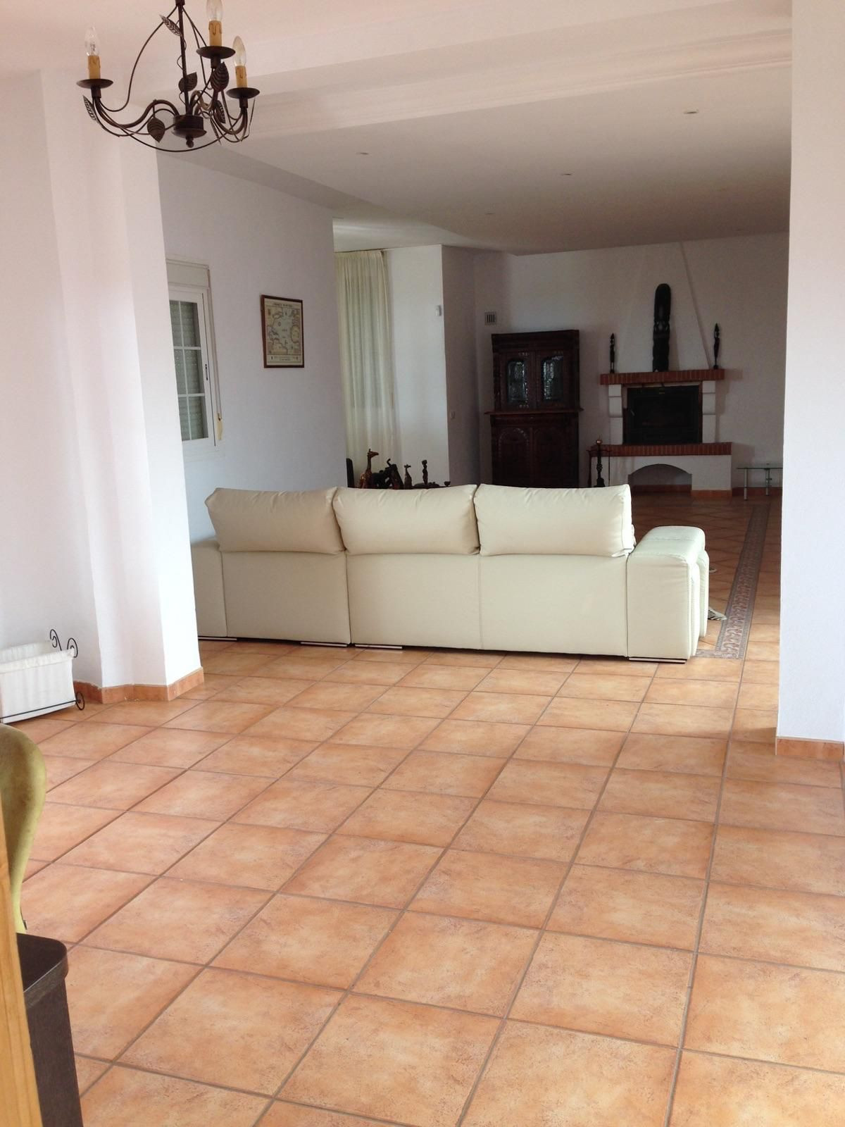 Se vende Villa - Chalet de 5 dormitorios en Costa Del Sol, Málaga, España