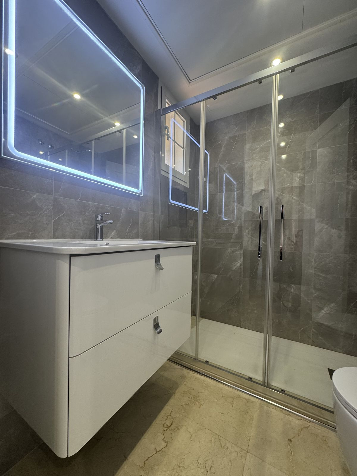5 Bed Townhouse for sale in Marbella Costa Del Sol, Málaga, Spain