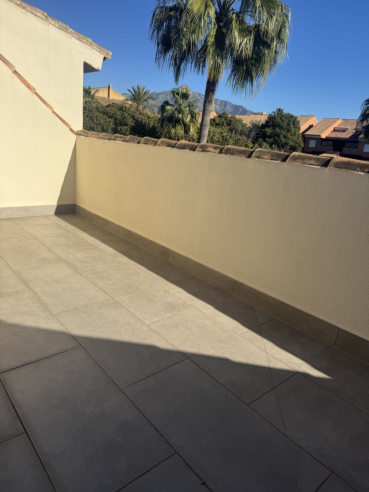 5 Bed Townhouse for sale in Marbella Costa Del Sol, Málaga, Spain