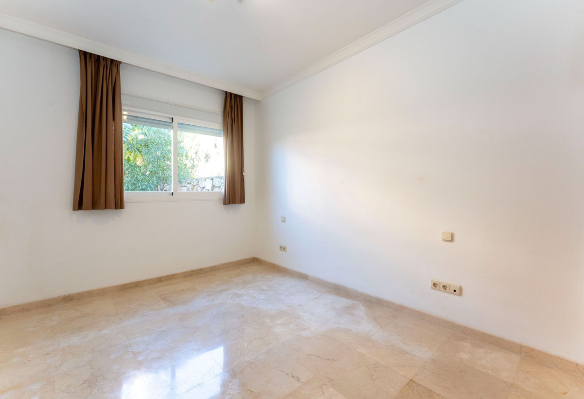 Se vende Villa - Chalet de 4 dormitorios en Costa Del Sol, Málaga, España