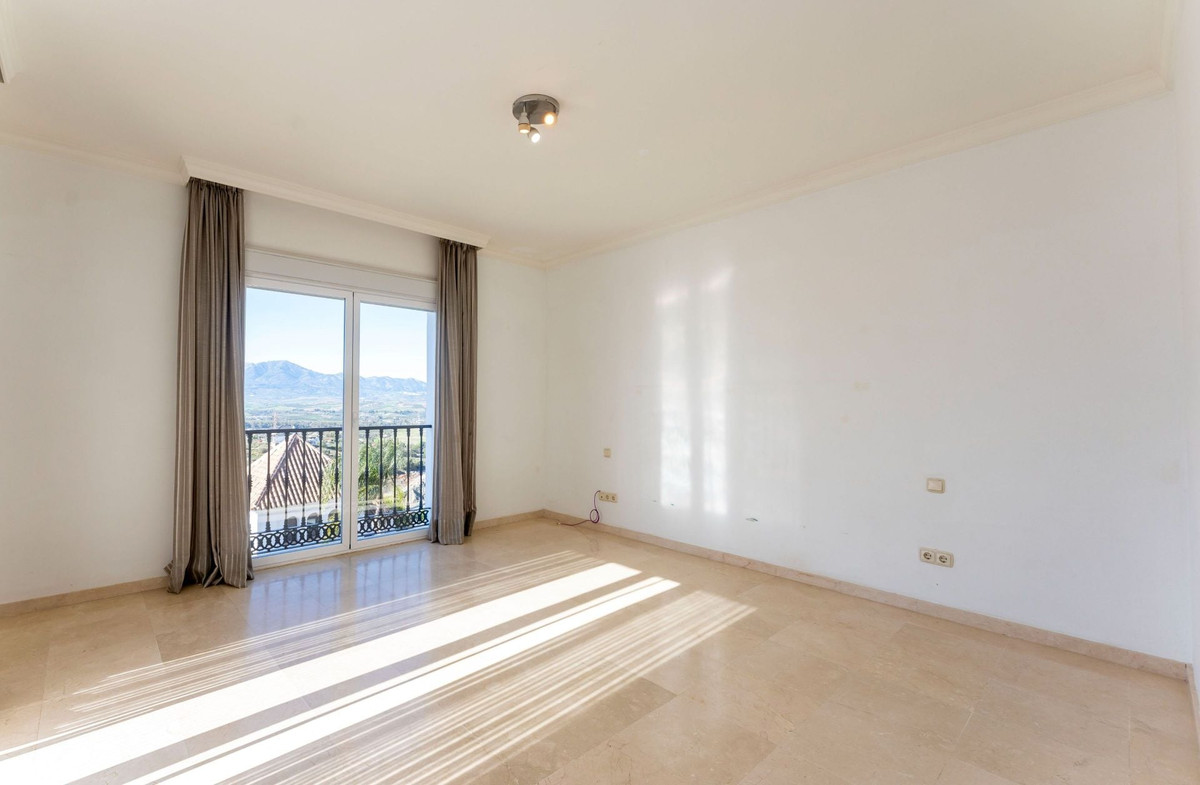 Se vende Villa - Chalet de 4 dormitorios en Costa Del Sol, Málaga, España