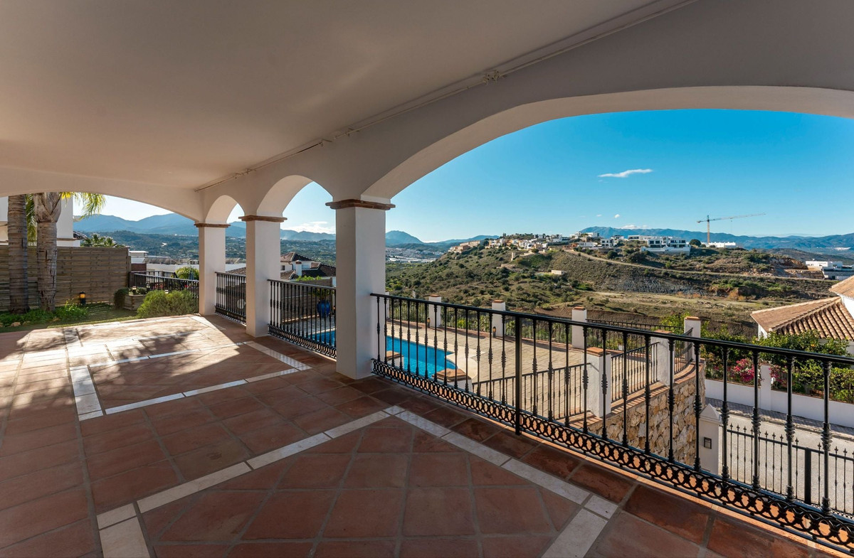 Se vende Villa - Chalet de 4 dormitorios en Costa Del Sol, Málaga, España