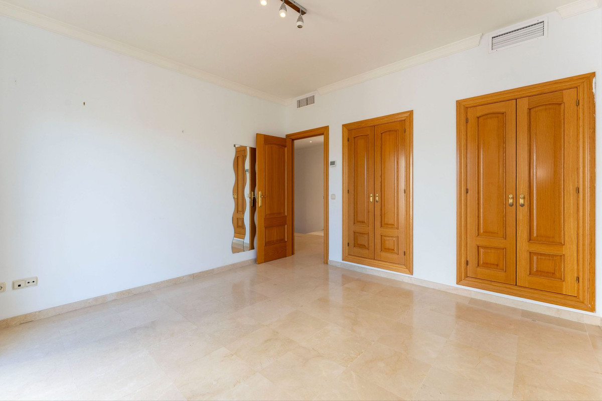 Se vende Villa - Chalet de 4 dormitorios en Costa Del Sol, Málaga, España