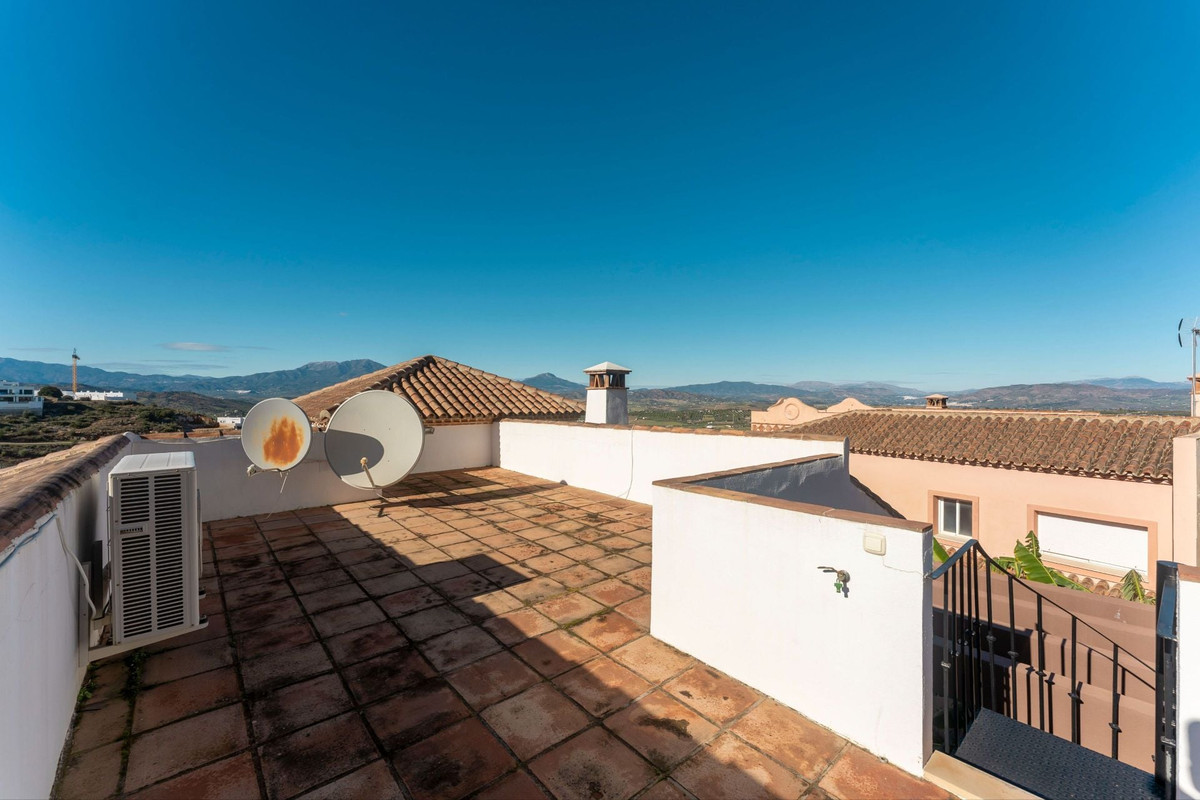 Se vende Villa - Chalet de 4 dormitorios en Costa Del Sol, Málaga, España