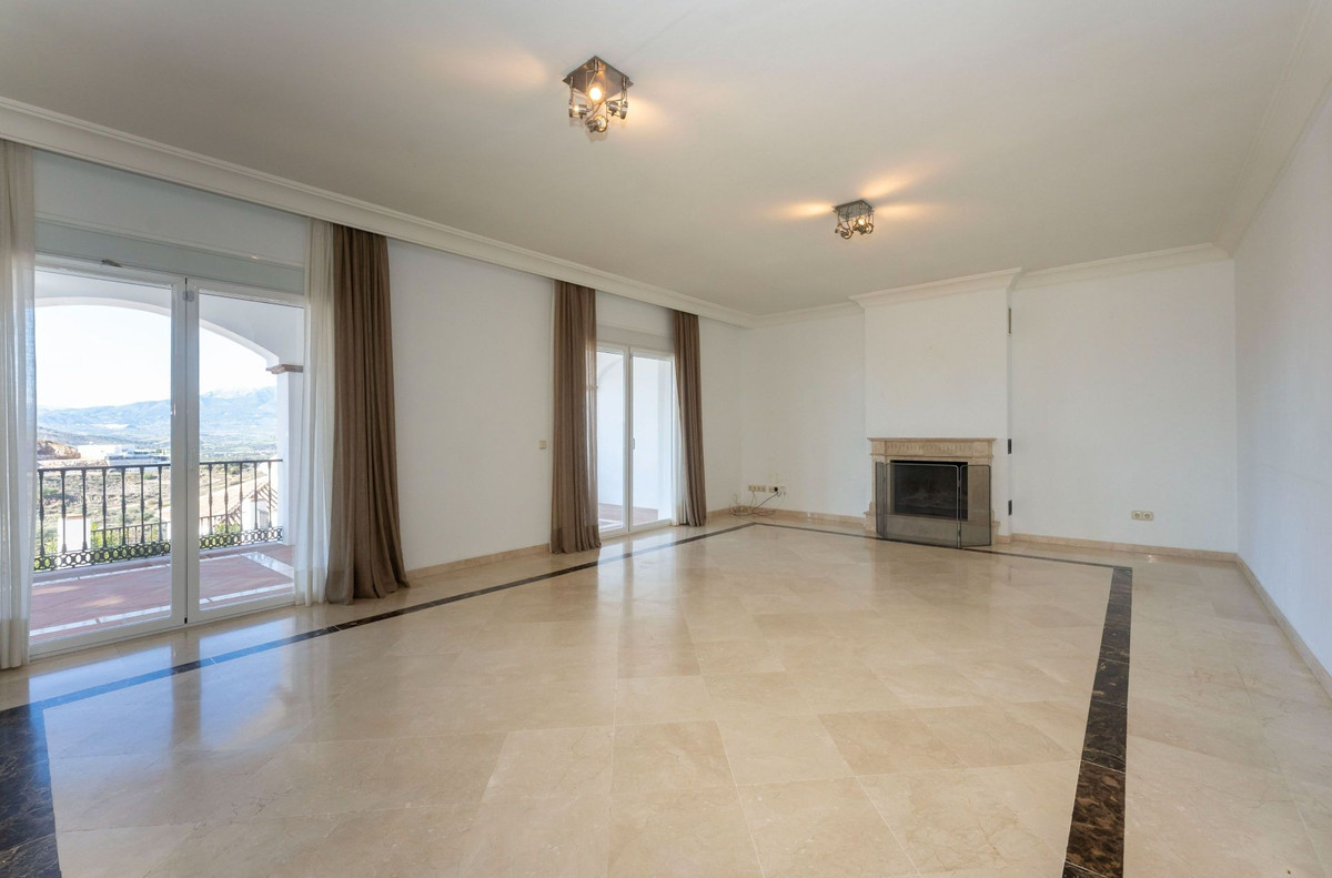 Se vende Villa - Chalet de 4 dormitorios en Costa Del Sol, Málaga, España
