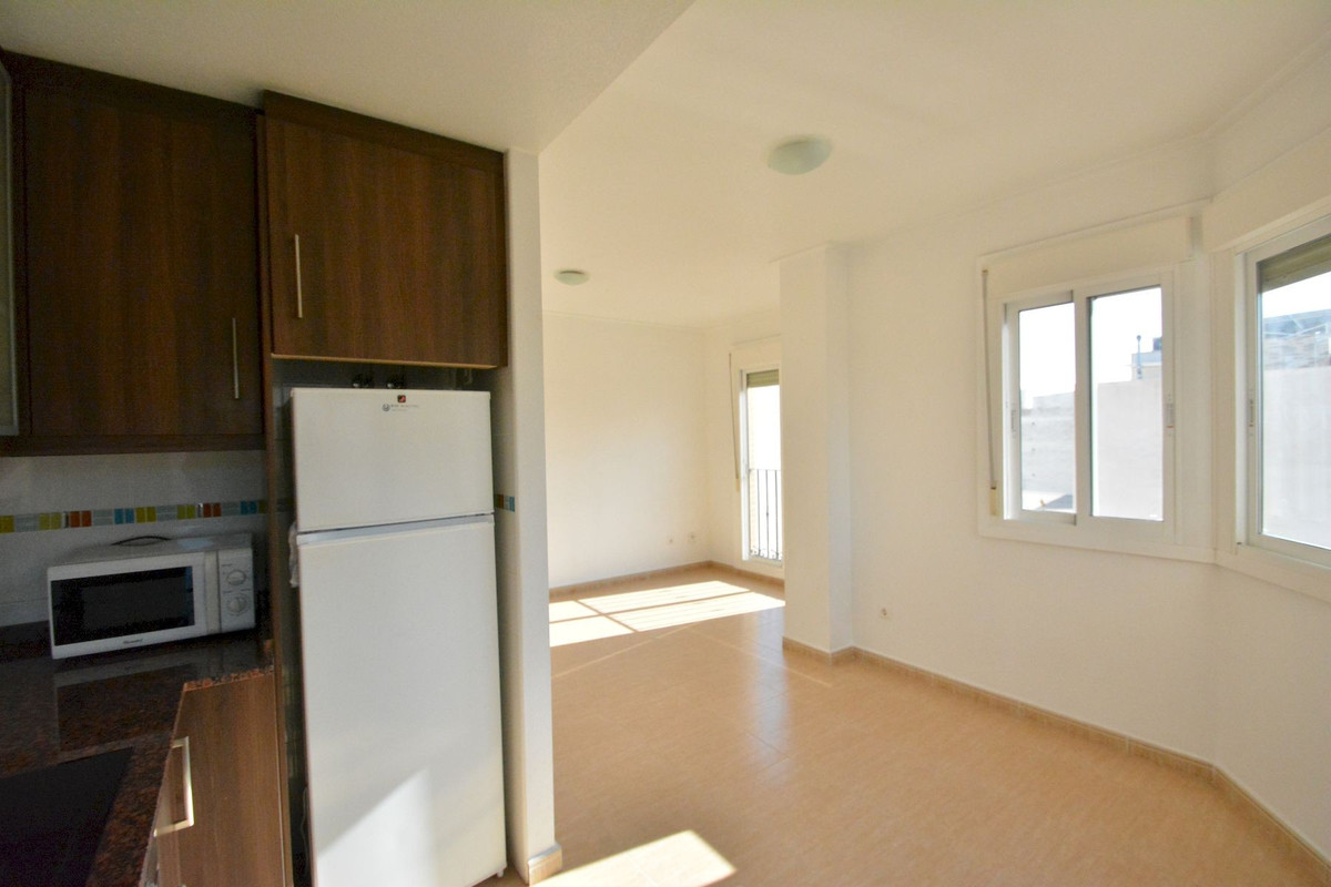 3 Bed Apartment for sale in Guardamar Del Segura Costa Blanca, Alicante, Spain