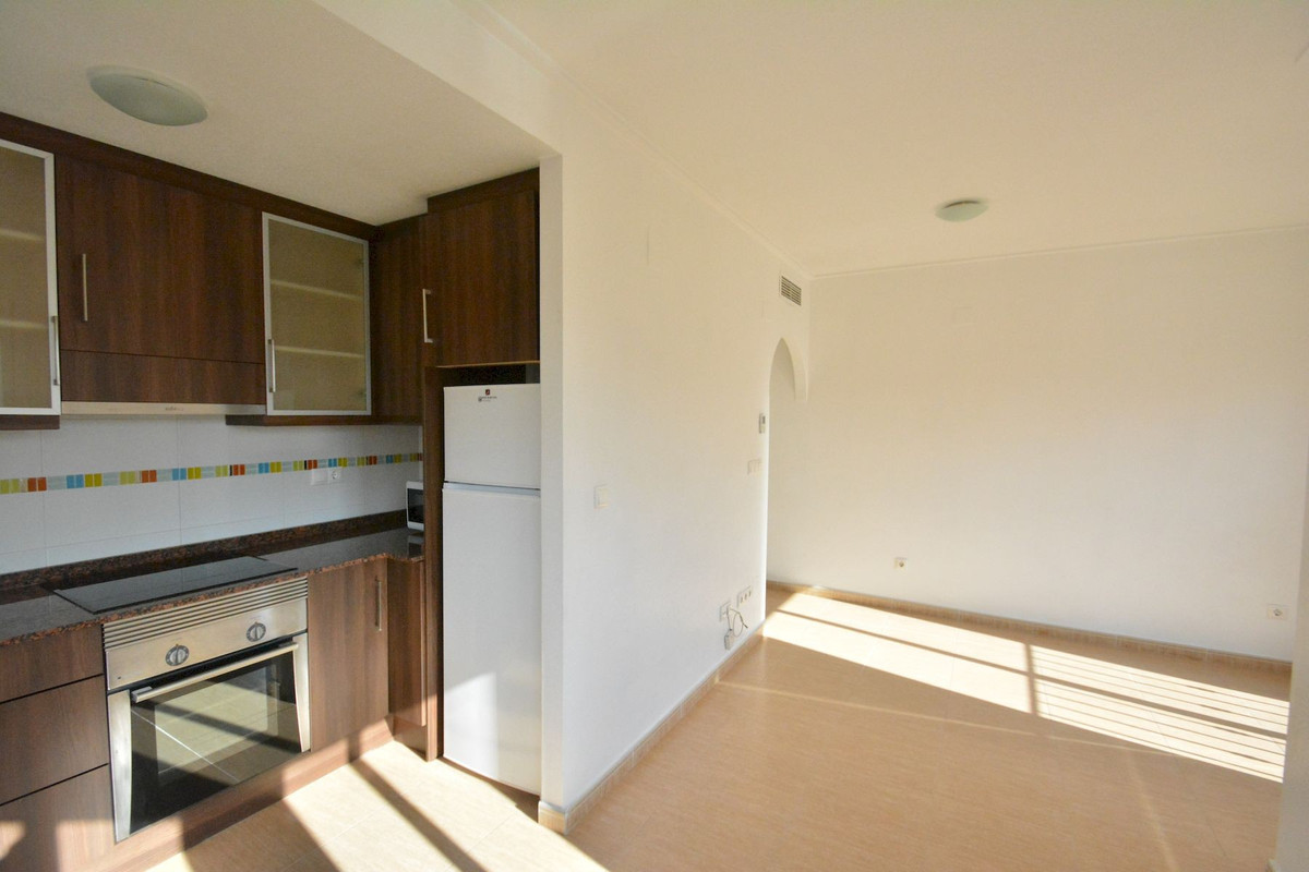 3 Bed Apartment for sale in Guardamar Del Segura Costa Blanca, Alicante, Spain