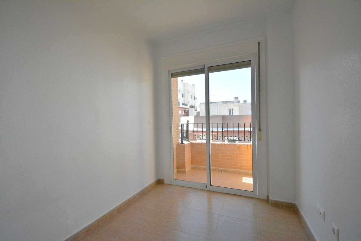 3 Bed Apartment for sale in Guardamar Del Segura Costa Blanca, Alicante, Spain