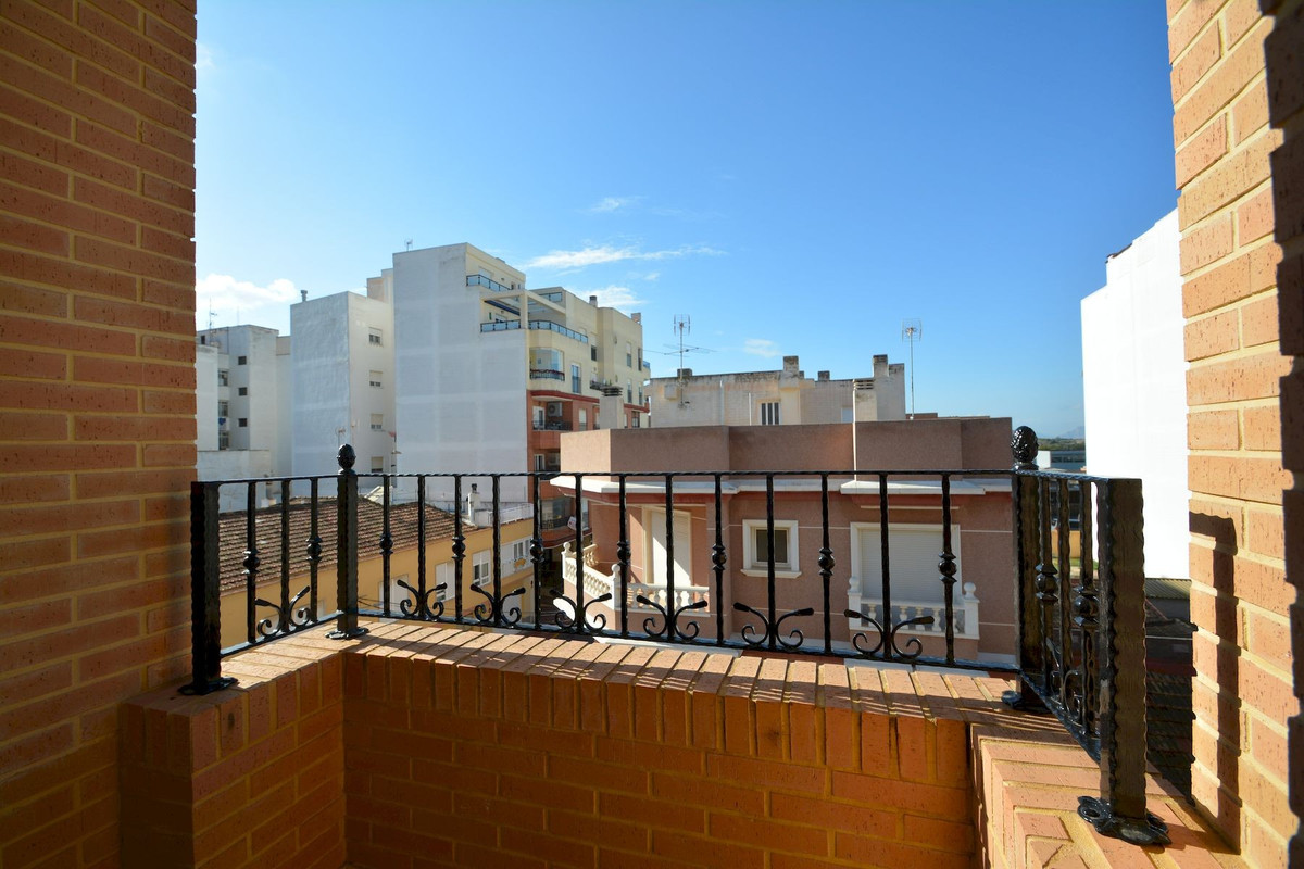 3 Bed Apartment for sale in Guardamar Del Segura Costa Blanca, Alicante, Spain