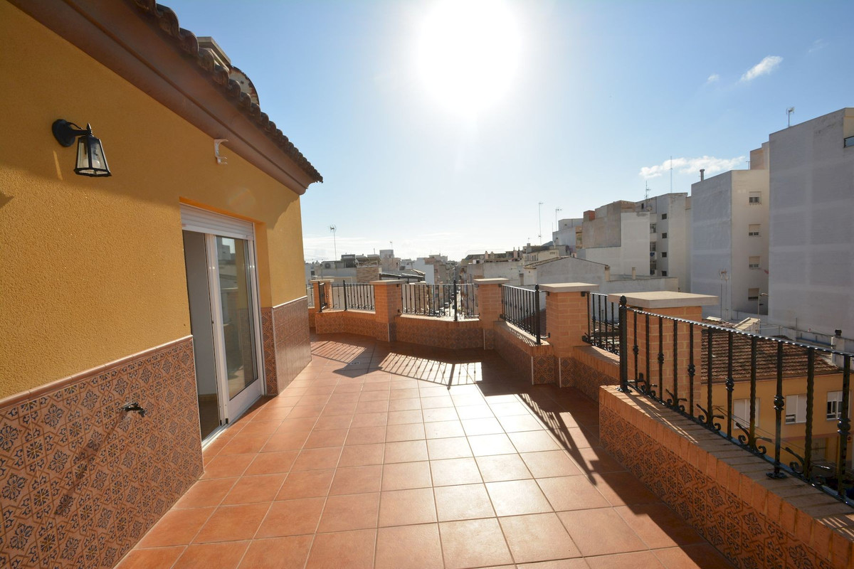 3 Bed Apartment for sale in Guardamar Del Segura Costa Blanca, Alicante, Spain