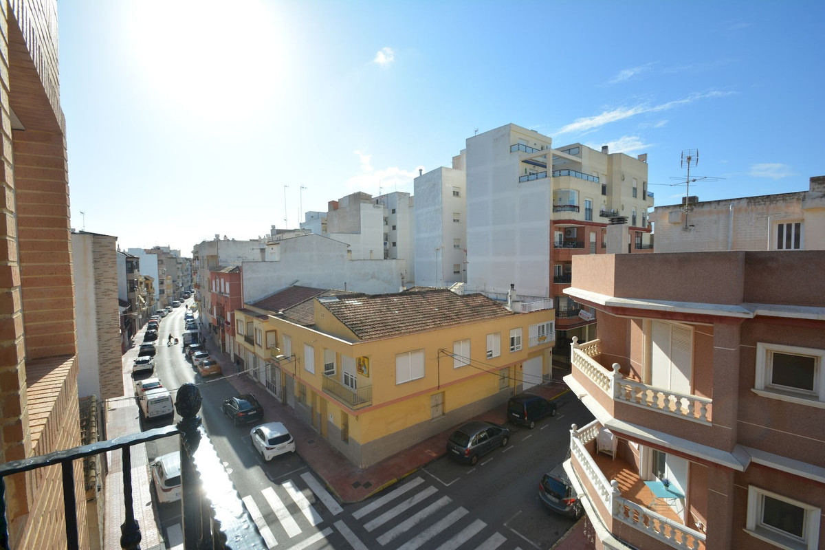 3 Bed Apartment for sale in Guardamar Del Segura Costa Blanca, Alicante, Spain
