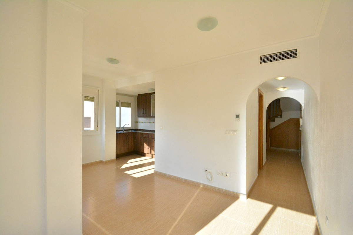 3 Bed Apartment for sale in Guardamar Del Segura Costa Blanca, Alicante, Spain