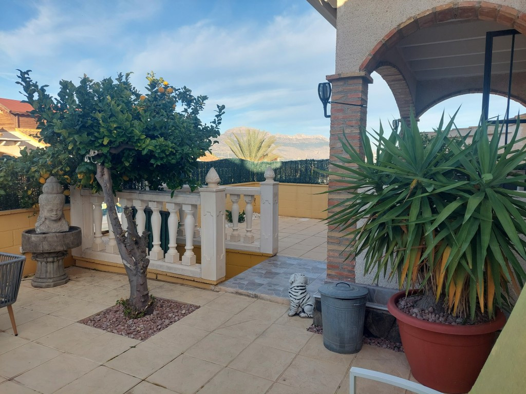 Se vende Villa - Chalet de 3 dormitorios en Costa Blanca, Alicante, España