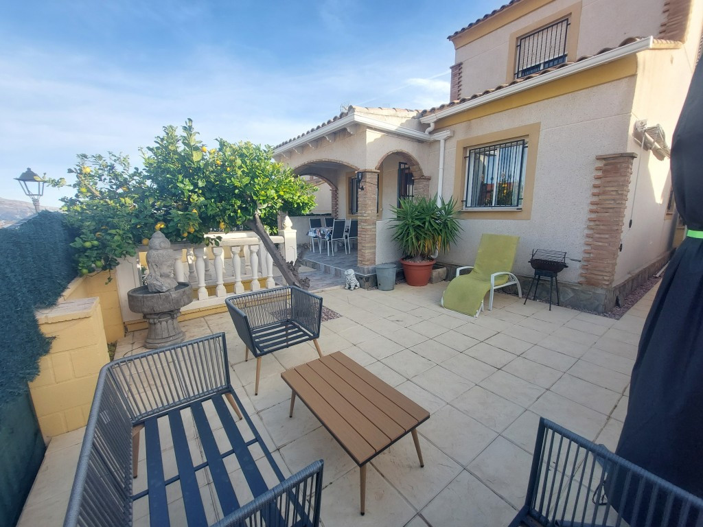 Se vende Villa - Chalet de 3 dormitorios en Costa Blanca, Alicante, España