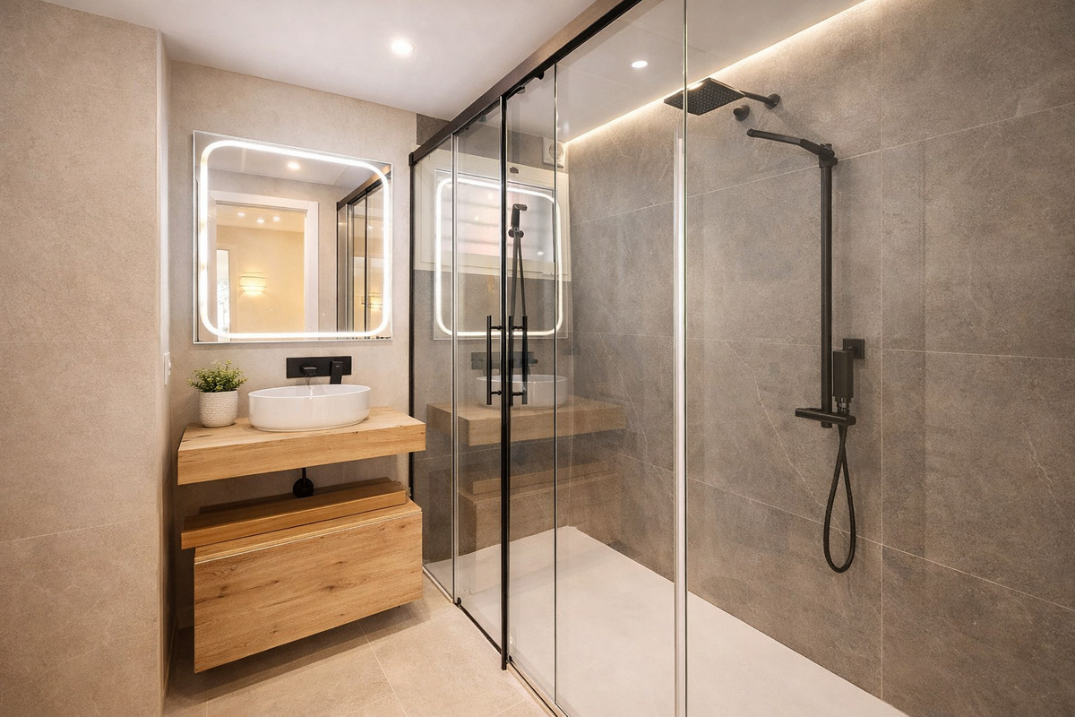Se vende Apartamento Planta Baja de 3 dormitorios en Costa Del Sol, Málaga, España
