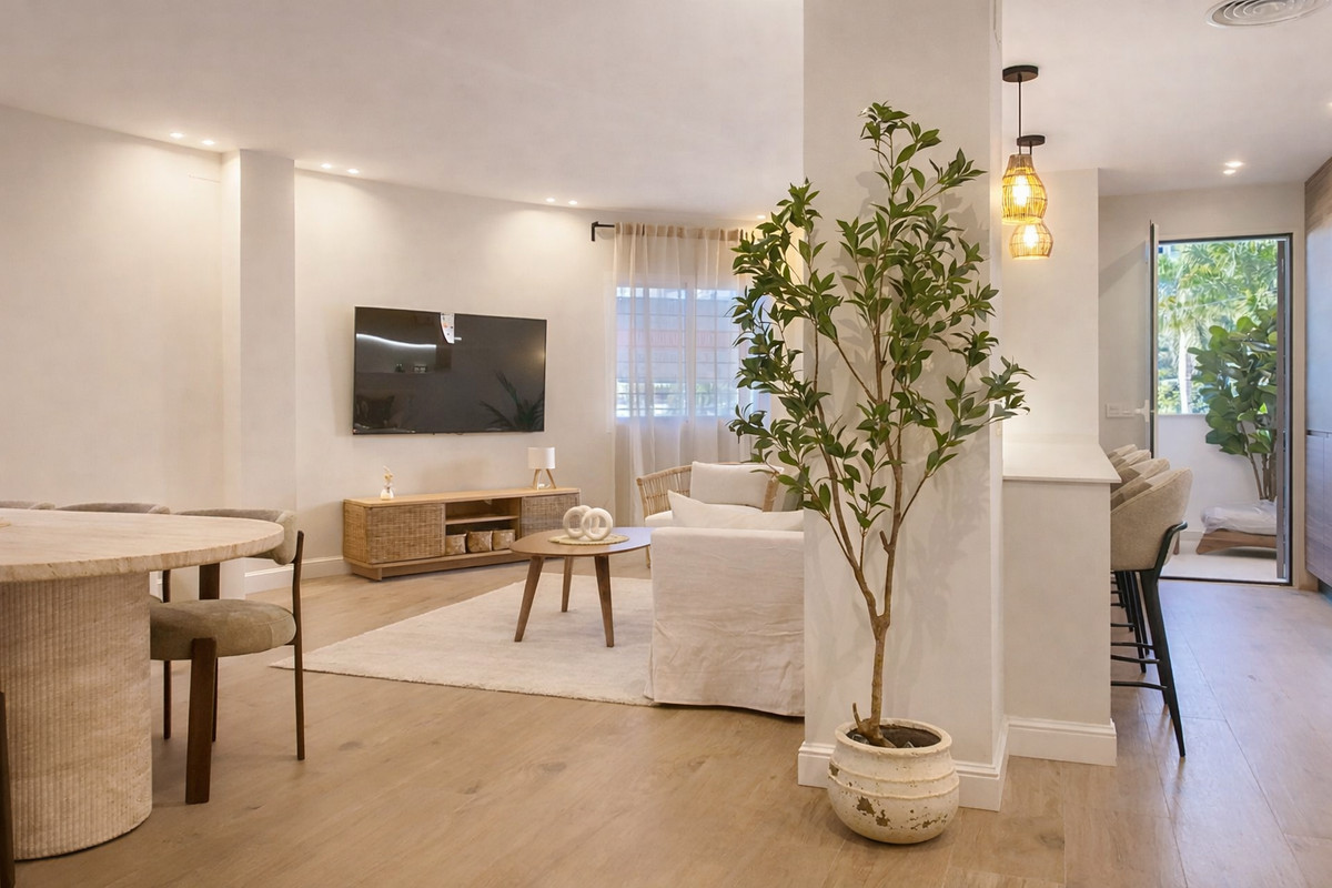 Se vende Apartamento Planta Baja de 3 dormitorios en Costa Del Sol, Málaga, España