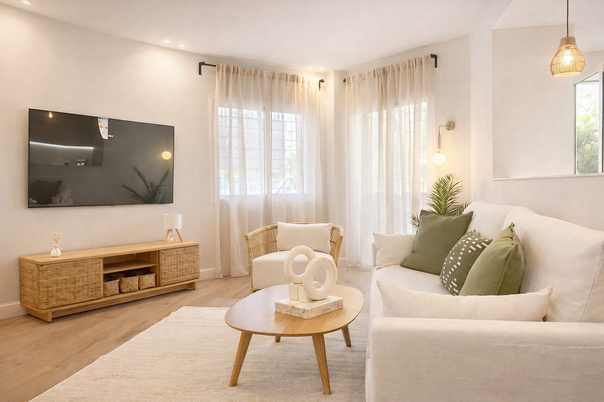 Se vende Apartamento Planta Baja de 3 dormitorios en Costa Del Sol, Málaga, España