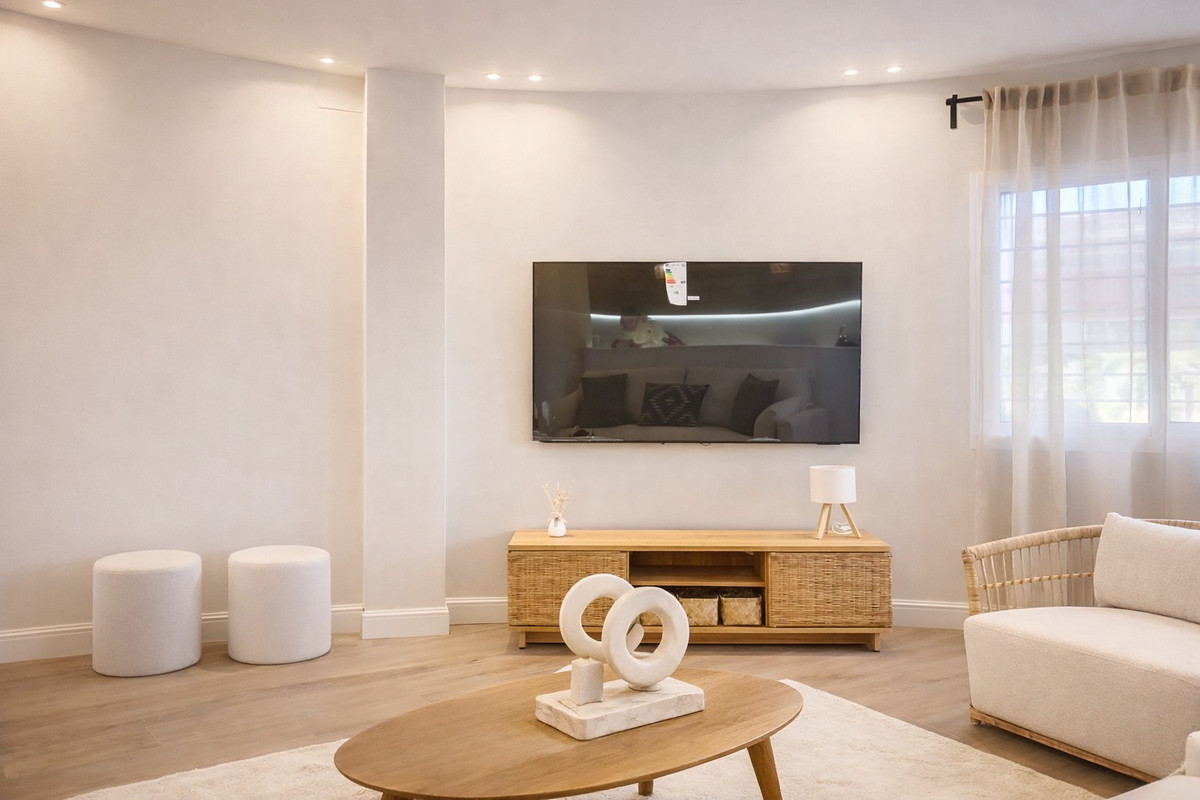 Se vende Apartamento Planta Baja de 3 dormitorios en Costa Del Sol, Málaga, España