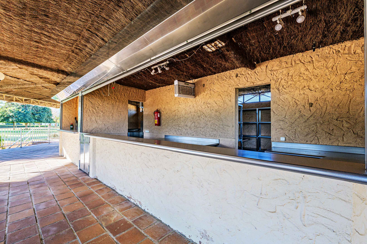 10 Bed Commercial unit for sale in Alhaurín De La Torre Costa Del Sol, Málaga, Spain