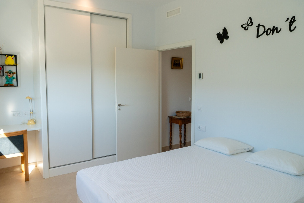 4 Bed Townhouse for sale in Calpe Costa Blanca, Alicante, Spain