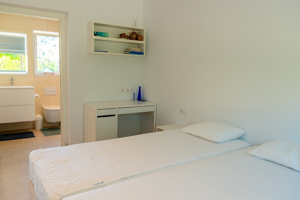 4 Bed Townhouse for sale in Calpe Costa Blanca, Alicante, Spain