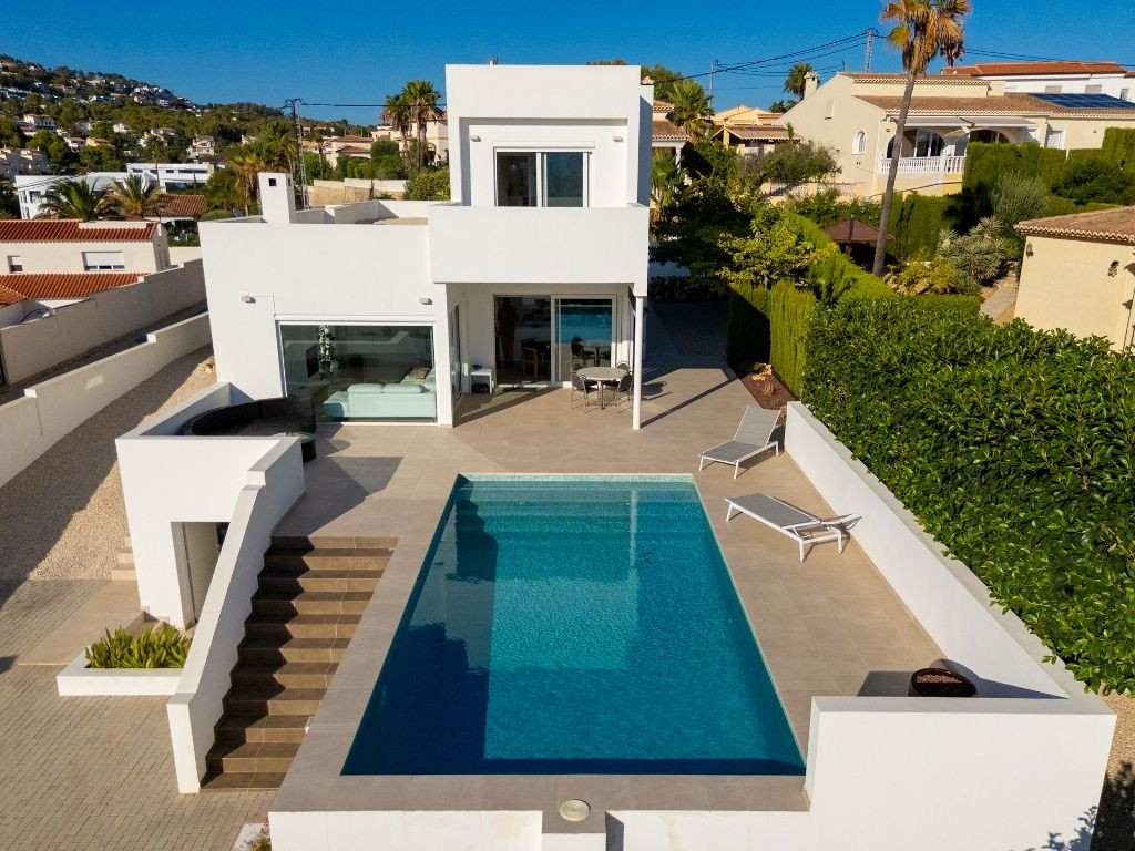 4 Bed Townhouse for sale in Calpe Costa Blanca, Alicante, Spain