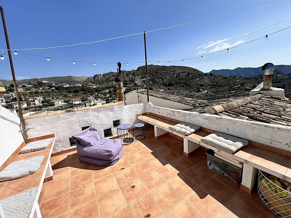 2 Bed Townhouse for sale in Tárbena Costa Blanca, Alicante, Spain