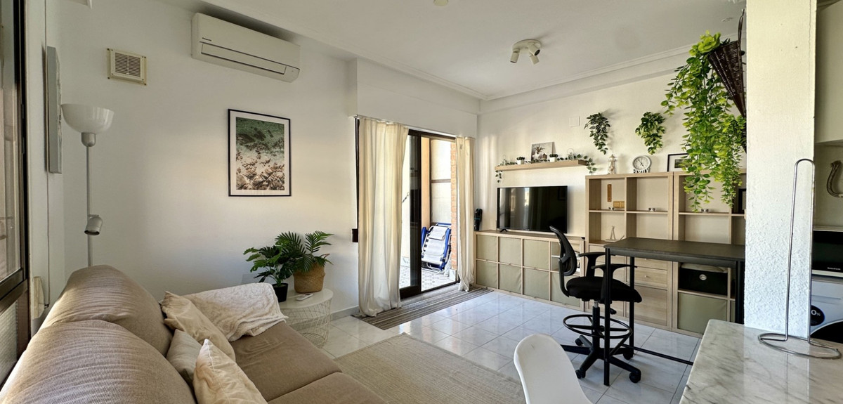 Se vende Apartamento Planta Media de 1 dormitorios en Costa Blanca, Alicante, España