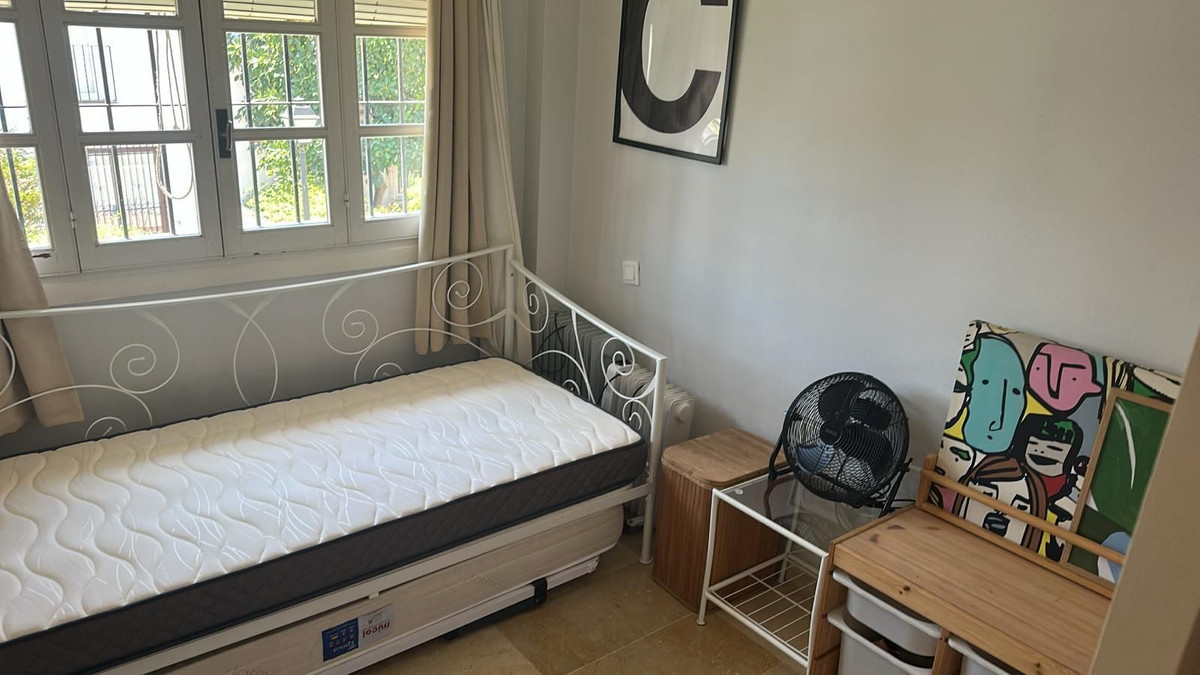 2 Bed Townhouse for sale in Estepona Costa Del Sol, Málaga, Spain