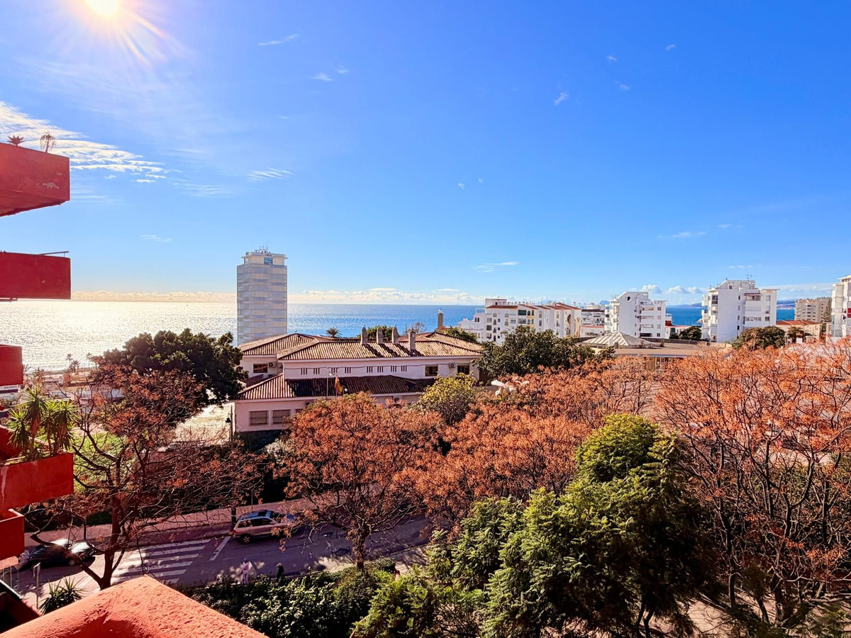 Se vende Apartamento Planta Media de 2 dormitorios en Costa Del Sol, Málaga, España